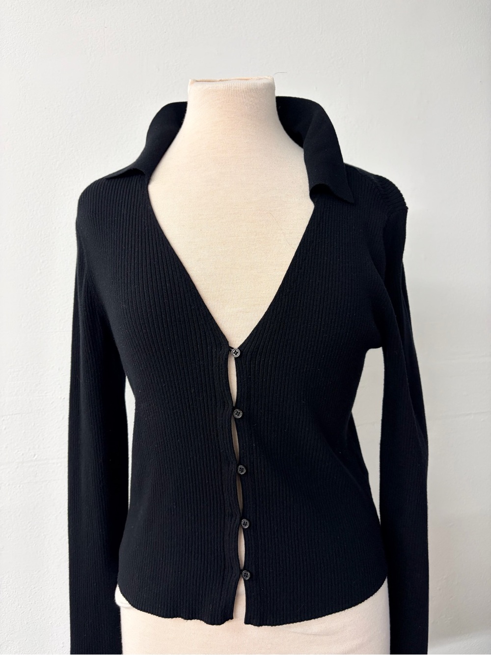 H&M Black Ribbed Collared Button-Up Cardigan